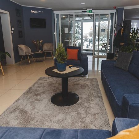 Hotel Akwawit Leszno  Exteriör bild