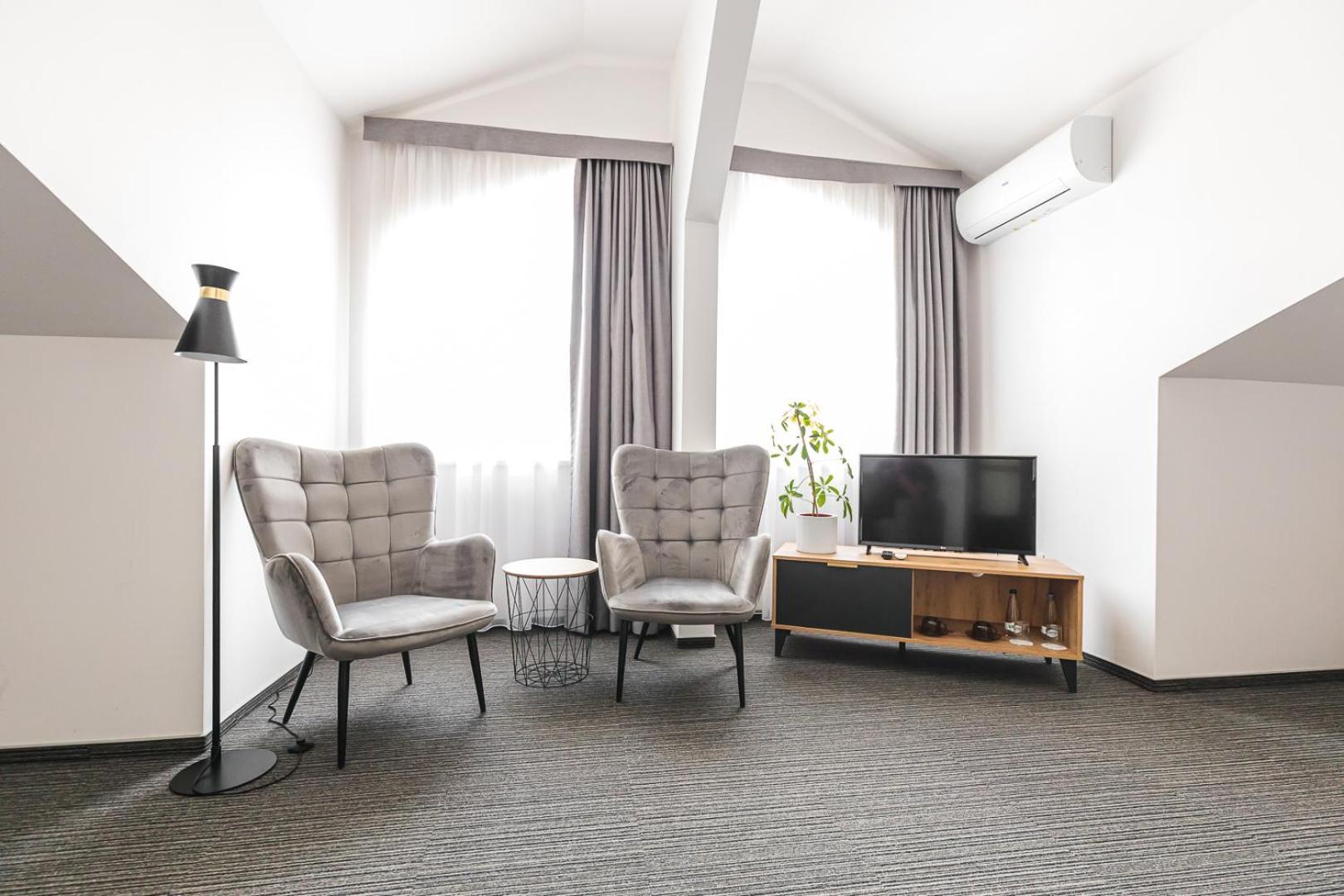 Hotel Akwawit Leszno  Exteriör bild